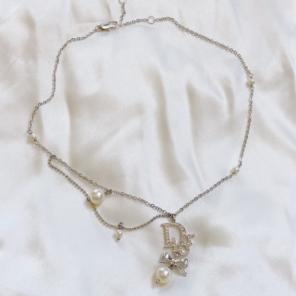 Dior Necklace - Picture 16 of 16
